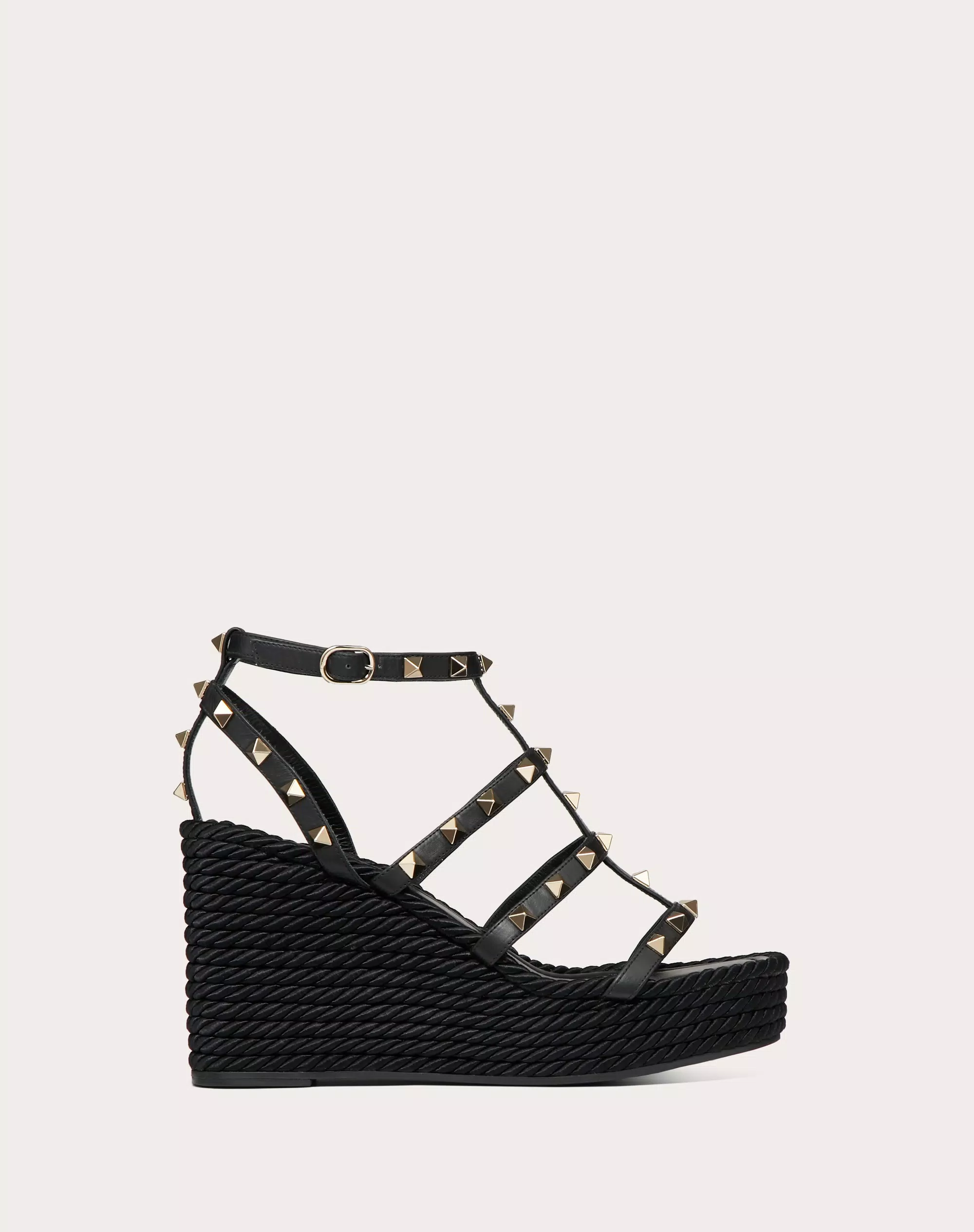 ROCKSTUD ANKLE STRAP WEDGE SANDAL IN CALFSKIN LEATHER 95 MM